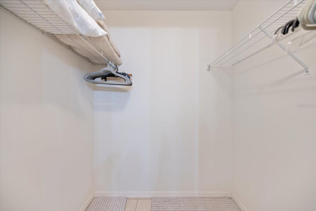 801 Montrose Drive, Unit 202, Venice, FL 34293 Photo