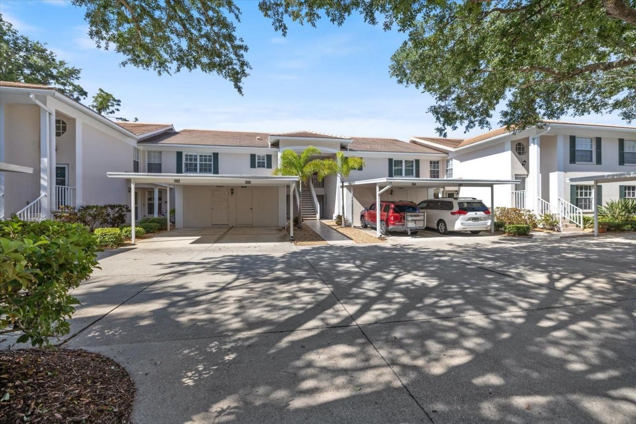 801 Montrose Drive, Unit 202, Venice, FL 34293 Photo