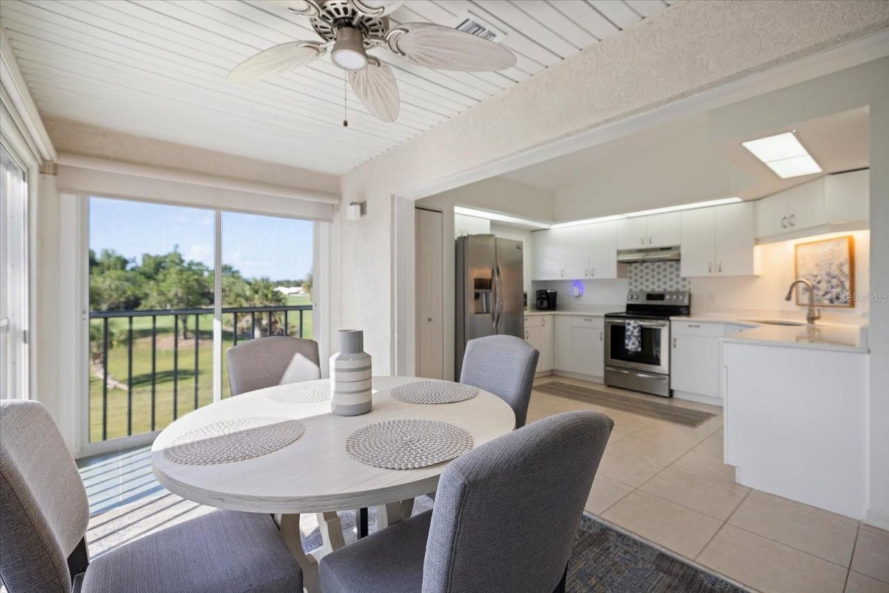 801 Montrose Drive, Unit 202, Venice, FL 34293 Photo