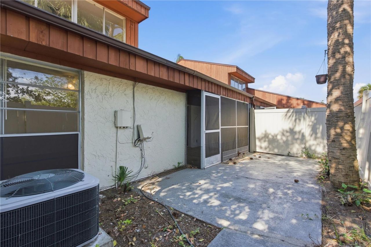 2058 Sunset Point Road , Unit 15, Clearwater, FL 33765 Photo
