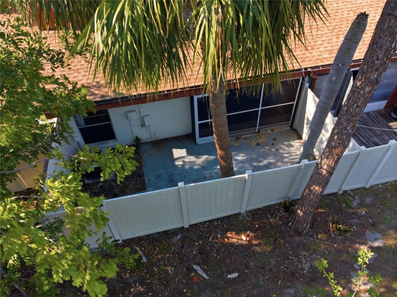 2058 Sunset Point Road , Unit 15, Clearwater, FL 33765 Photo