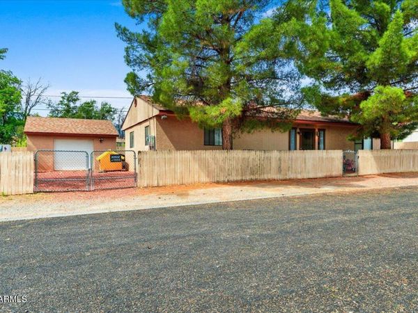 560 SIESTA Street, Unit 1, Clarkdale, AZ 86324