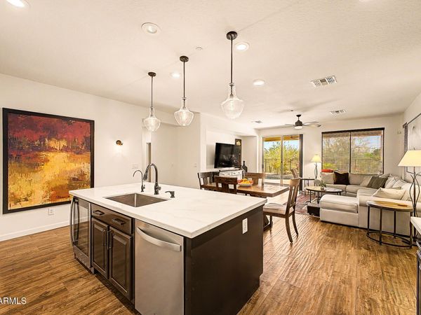 1723 W DION Drive, Phoenix, AZ 85086