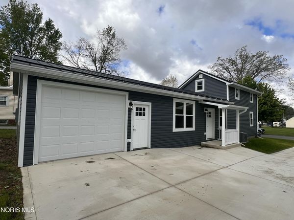 479 N 5th Street , Upper Sandusky, OH 43351