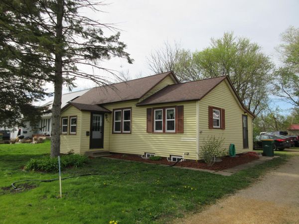 507 Fir Avenue NW, Montgomery, MN 56069