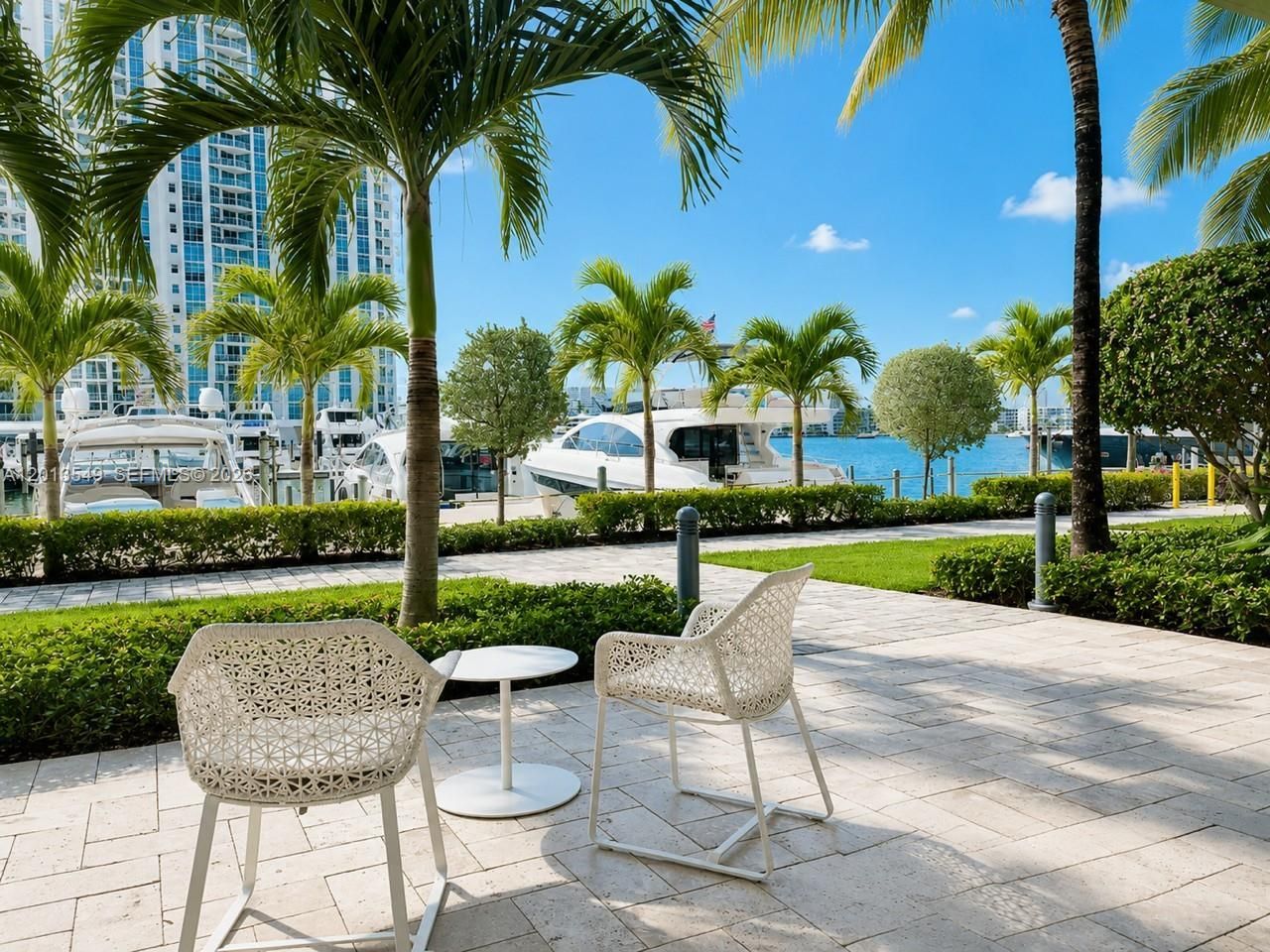 17111 Biscayne Blvd, Unit 1610, North Miami Beach, FL 33160 Photo