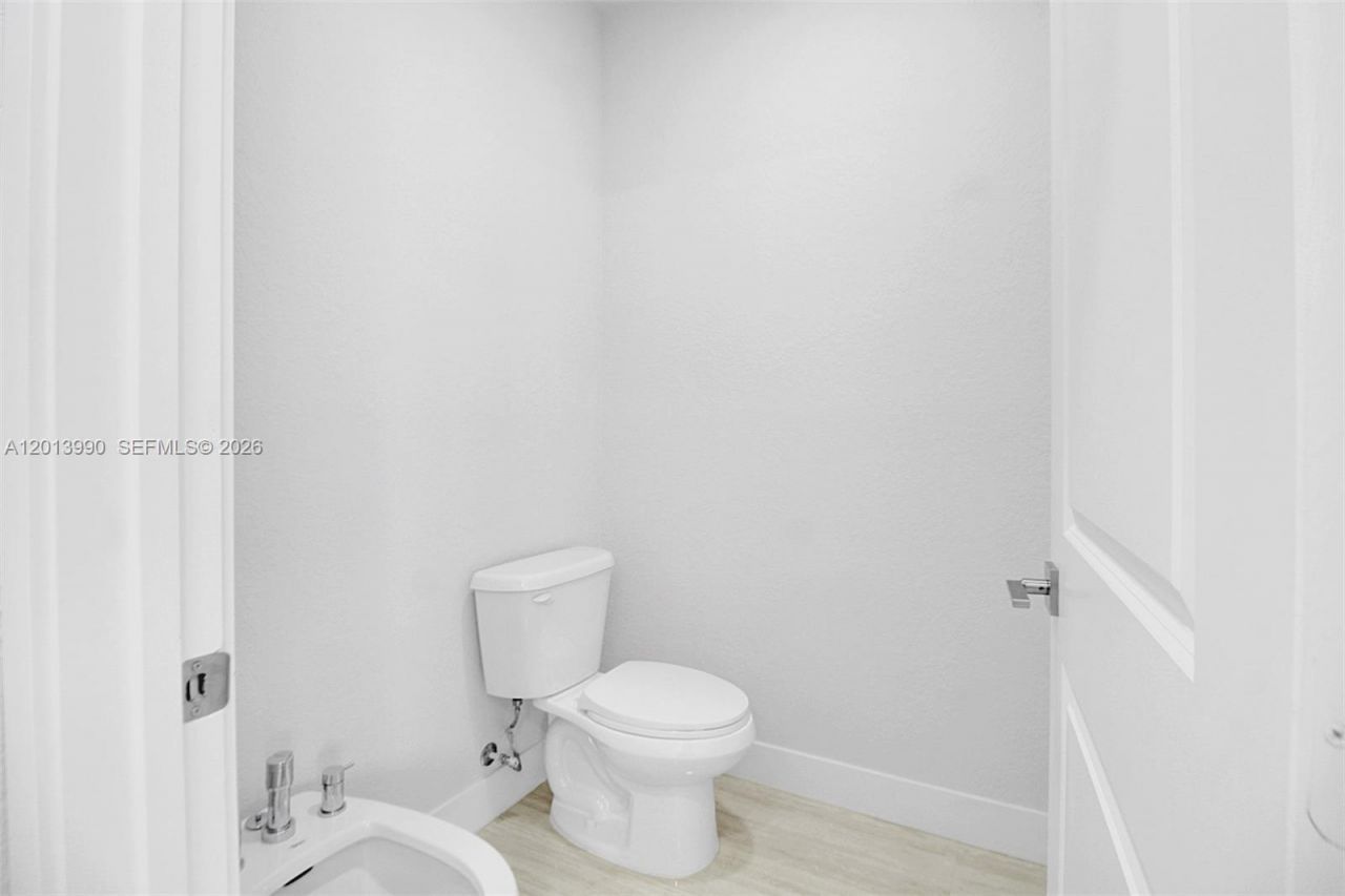 14671 SW 20th St , Miami, FL 33175 Photo