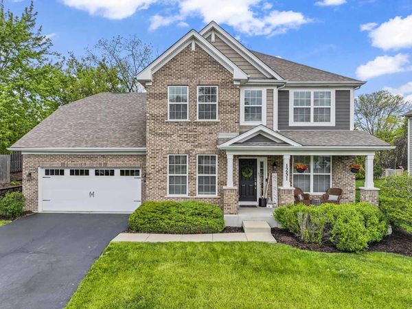 1251 W Thomas Road , Wheaton, IL 60187