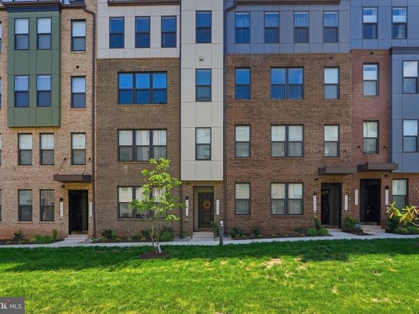 44617 WOLFHOUND SQUARE, ASHBURN, VA 20147