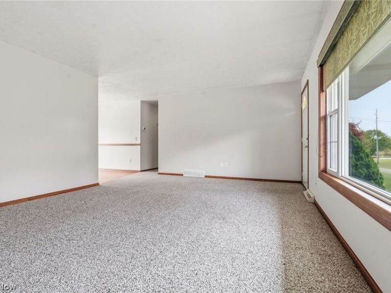 10743 Corundite Road NW, Massillon, OH 44647 Photo 9