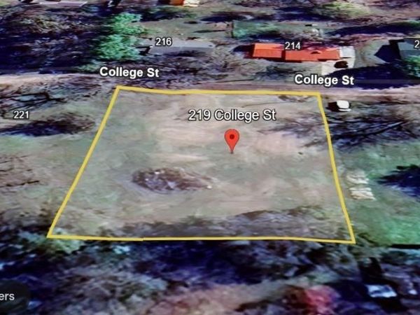 219 College Street, Roxton, TX 75477