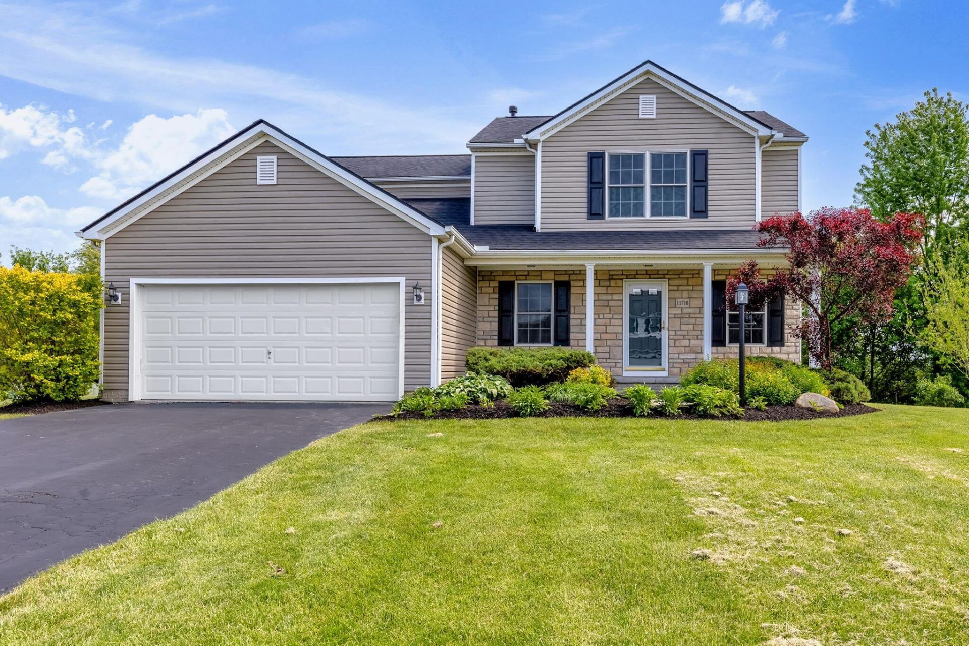 11710 Bridgewater Drive , Pickerington, OH 43147 Main Photo