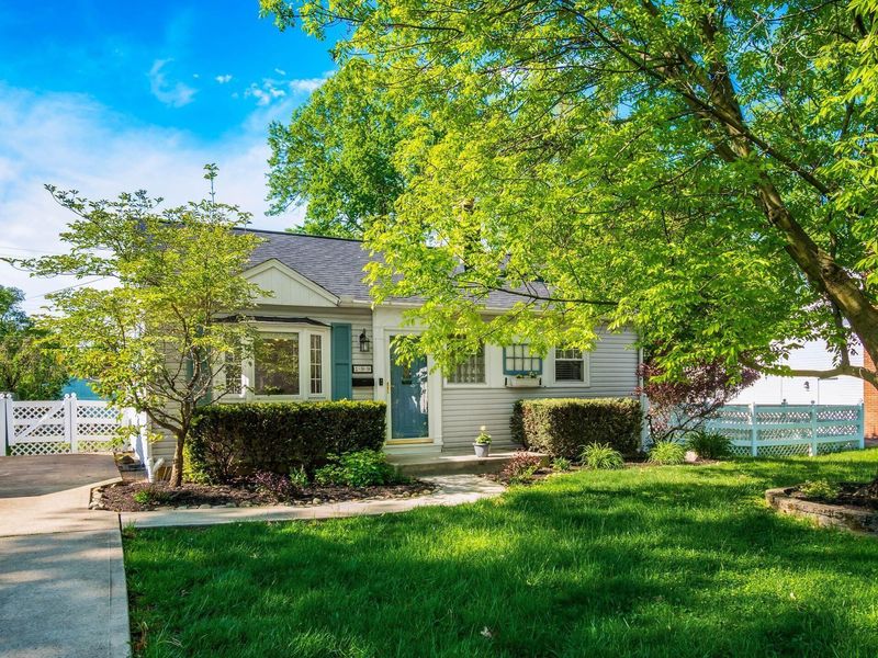 199 E Weisheimer Road, Columbus, OH 43214 Photo 1