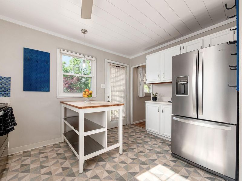 199 E Weisheimer Road, Columbus, OH 43214 Photo 9