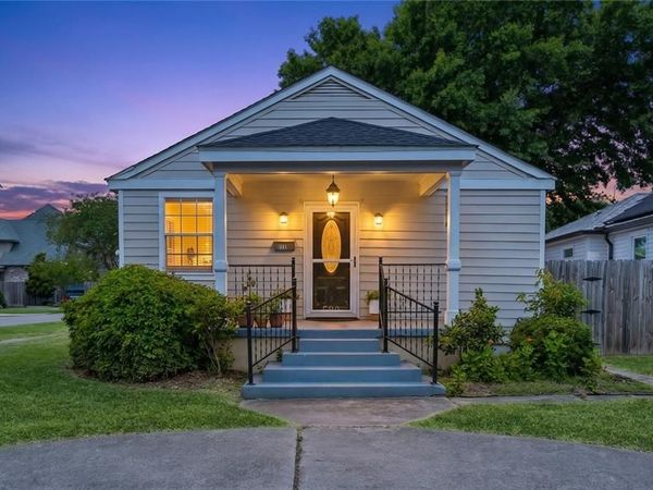 520 ROSEWOOD Drive, Metairie, LA 70001