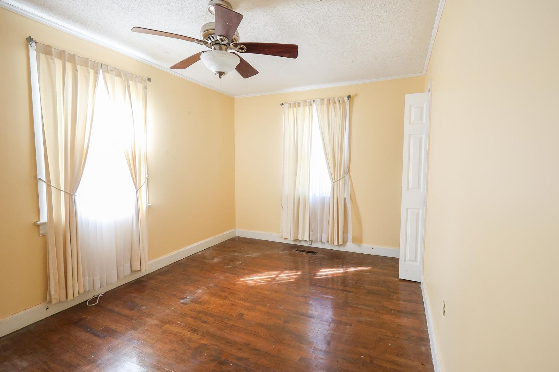 1841 Jasper St.  Photo 18