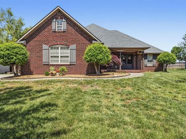 122 Cross Hall Loop, Bowling Green, KY 42104