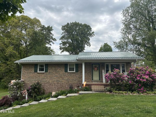 281 Canterbury Lane, Bristol, VA 24201