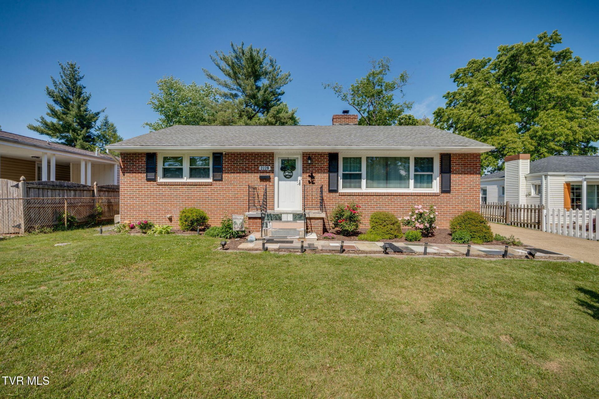 2229 Cypress Street, Kingsport, TN 37664 Main Photo