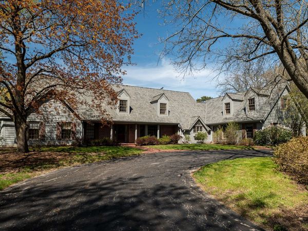 9731 N Hilltop Ln, Mequon, WI 53092