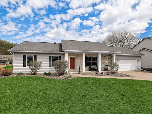 1907 Evenson Dr, Onalaska, WI 54650