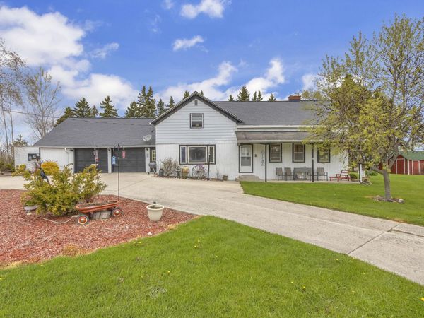 W2692 Woodland Rd, Sheboygan Falls, WI 53085