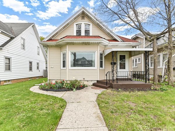 3009 S 48th St, Milwaukee, WI 53219