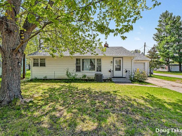527 W Ellis Street, Belding, MI 48809