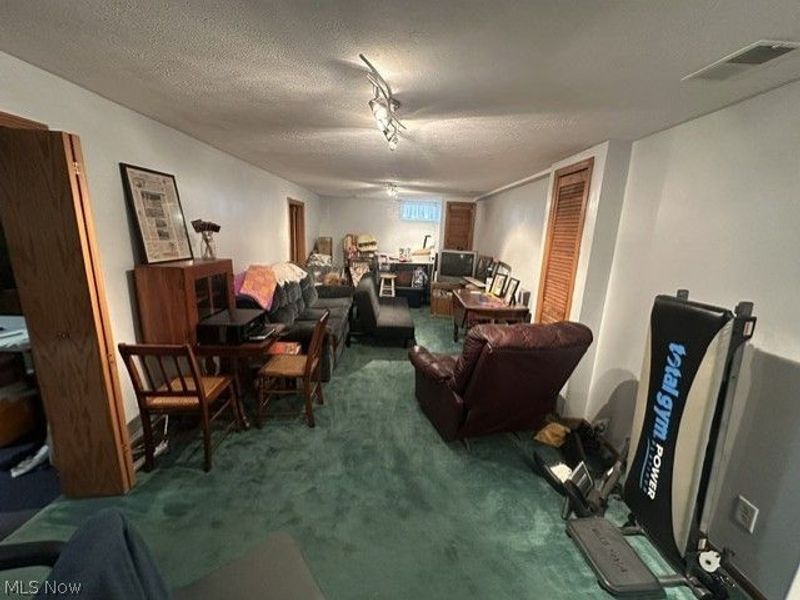 149 Mapleview Court , New Middletown, OH 44442 Photo 16