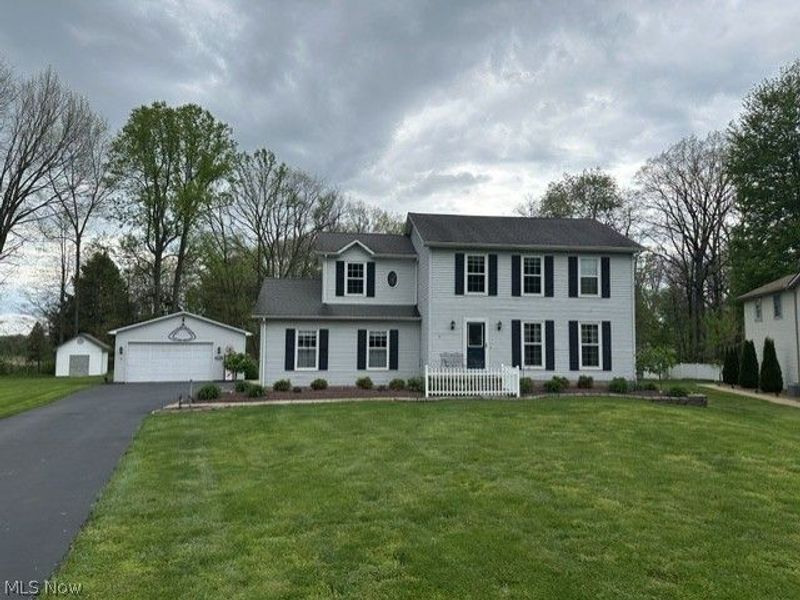 149 Mapleview Court , New Middletown, OH 44442 Photo 2