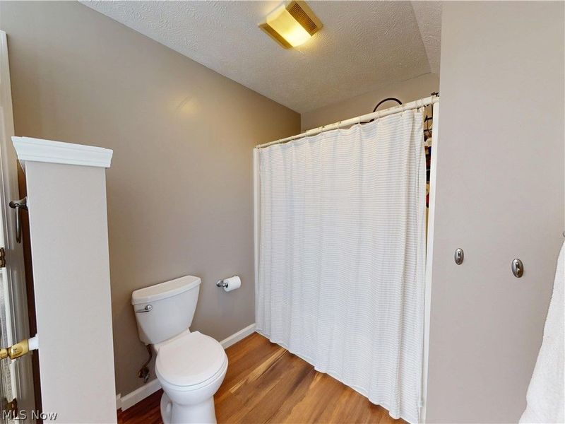 1461 Iroquois Avenue, Mayfield Heights, OH 44124 Photo 23