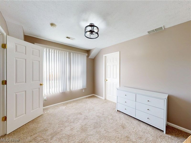 1461 Iroquois Avenue, Mayfield Heights, OH 44124 Photo 26