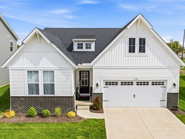 5380 Hawks Nest Circle , Sheffield Village, OH 44054