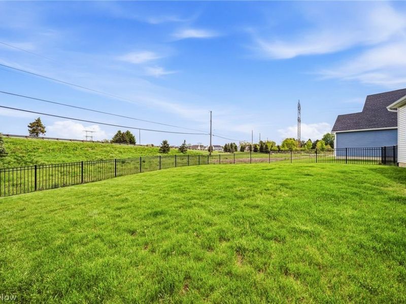 5380 Hawks Nest Circle, Sheffield Village, OH 44054 Photo 13