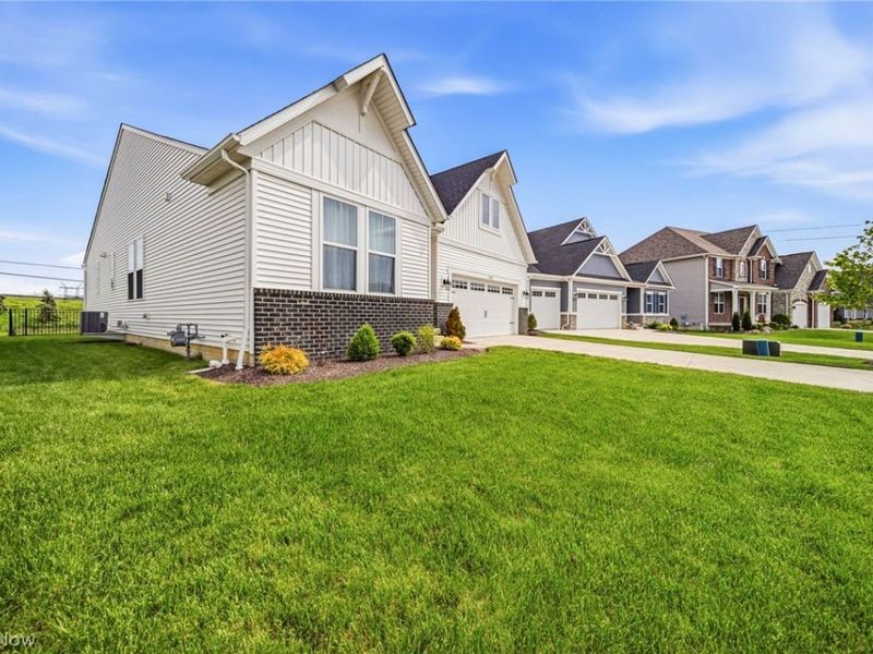 5380 Hawks Nest Circle, Sheffield Village, OH 44054 Photo 9