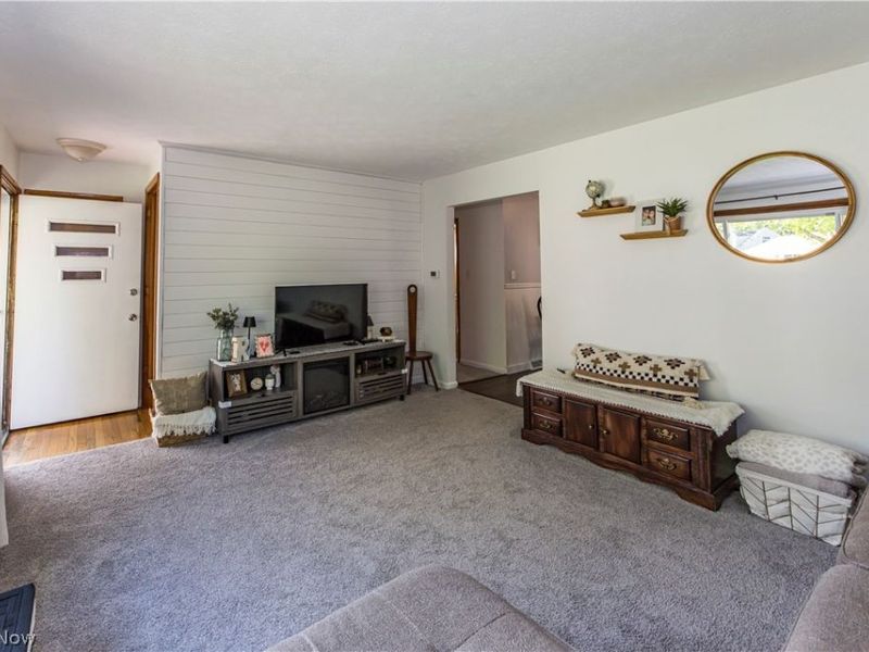 2506 Income Drive , Akron, OH 44305 Photo 7