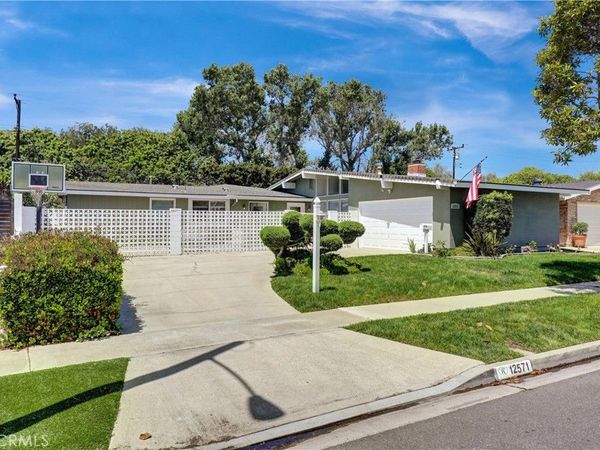12571 Martha Ann, Los Alamitos, CA 90720