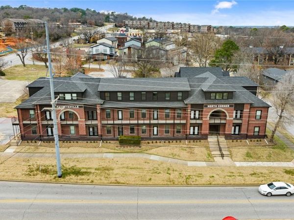 1115 N Leverett Avenue , Unit 204, Fayetteville, AR 72703