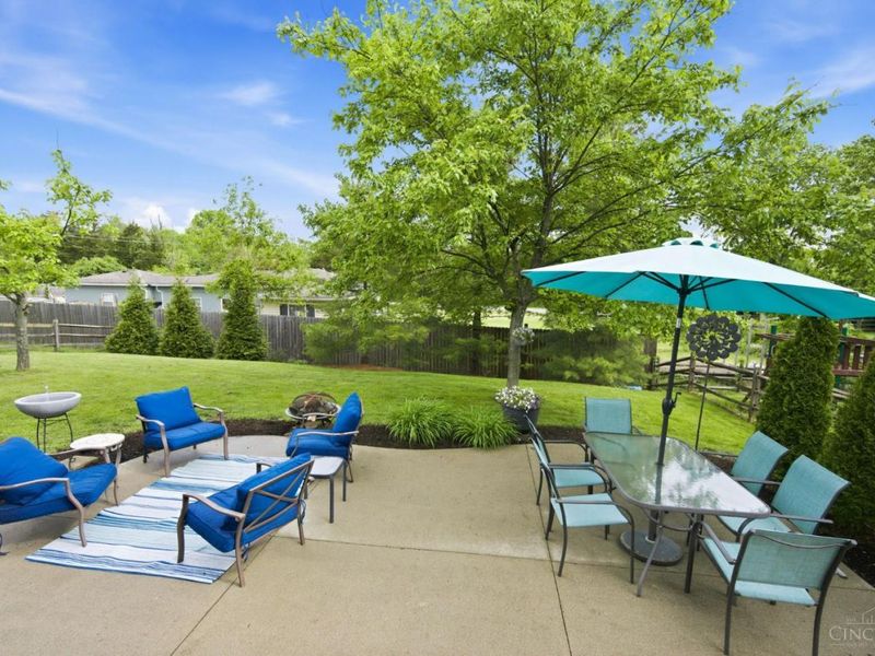 2374 Candlemakers Lane, Maineville, OH 45039 Photo 3