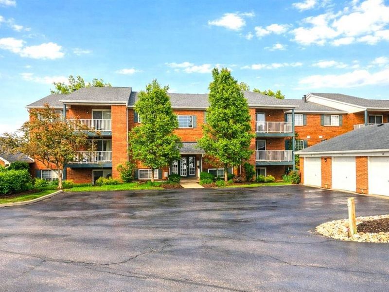 9612 Crosley Farm Drive, Unit 20, Cincinnati, OH 45251 Photo 2