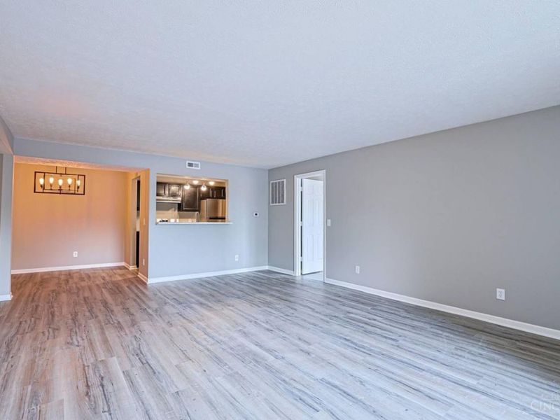 9612 Crosley Farm Drive, Unit 20, Cincinnati, OH 45251 Photo 8