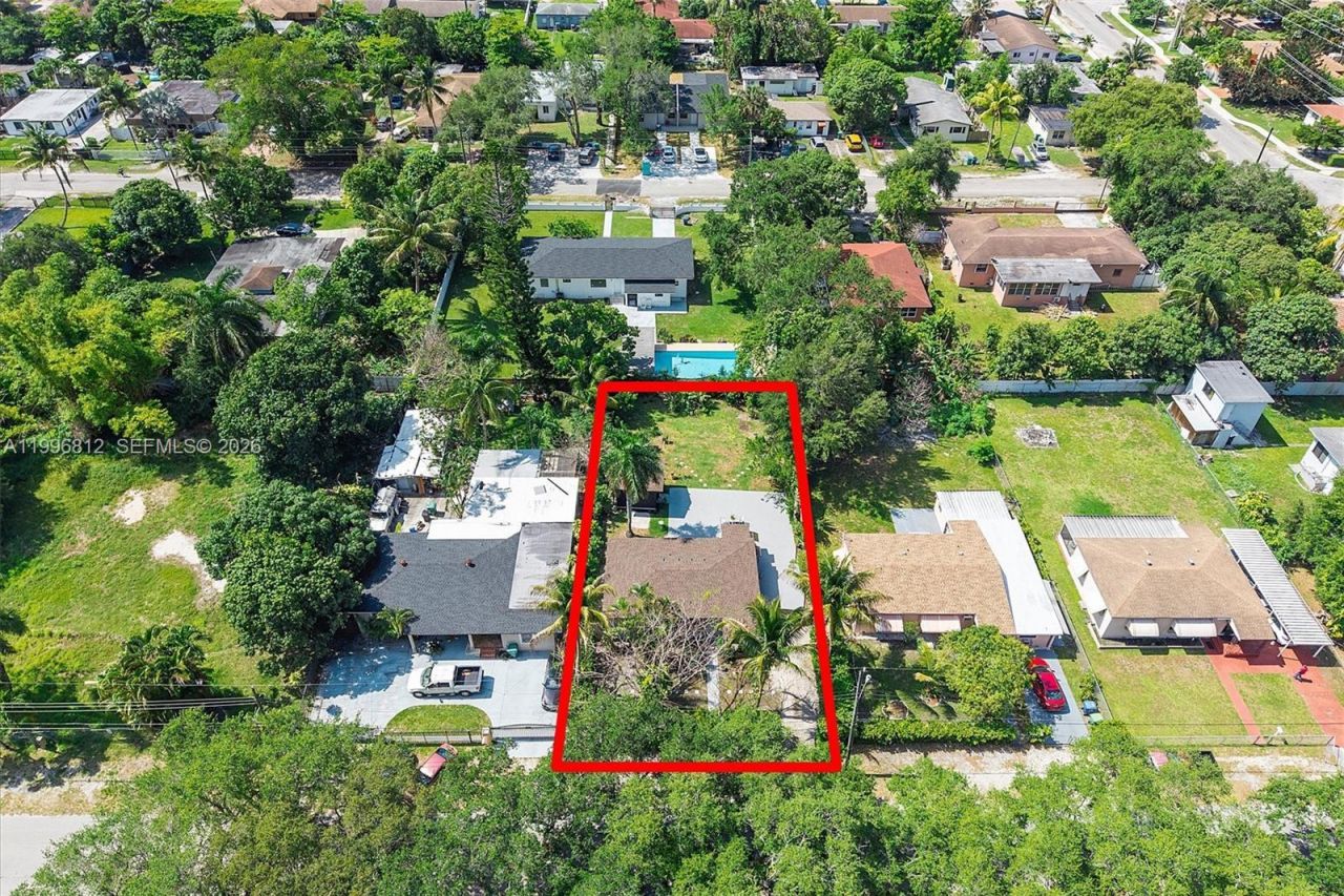 1440 NE 148th St , Miami, FL 33161 Photo