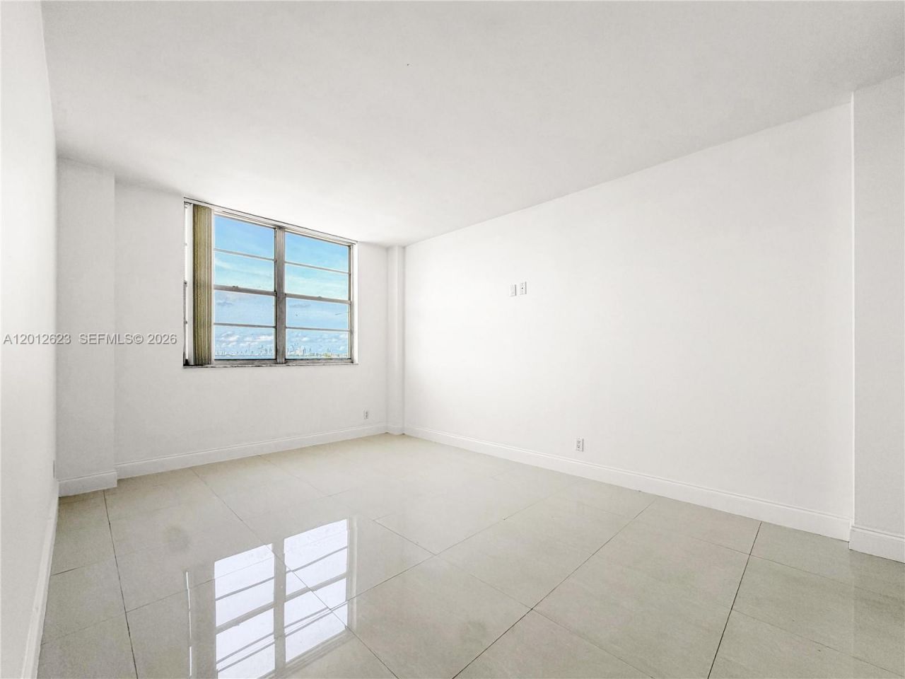 1455 N Treasure Dr , Unit 6H, North Bay Village, FL 33141 Photo
