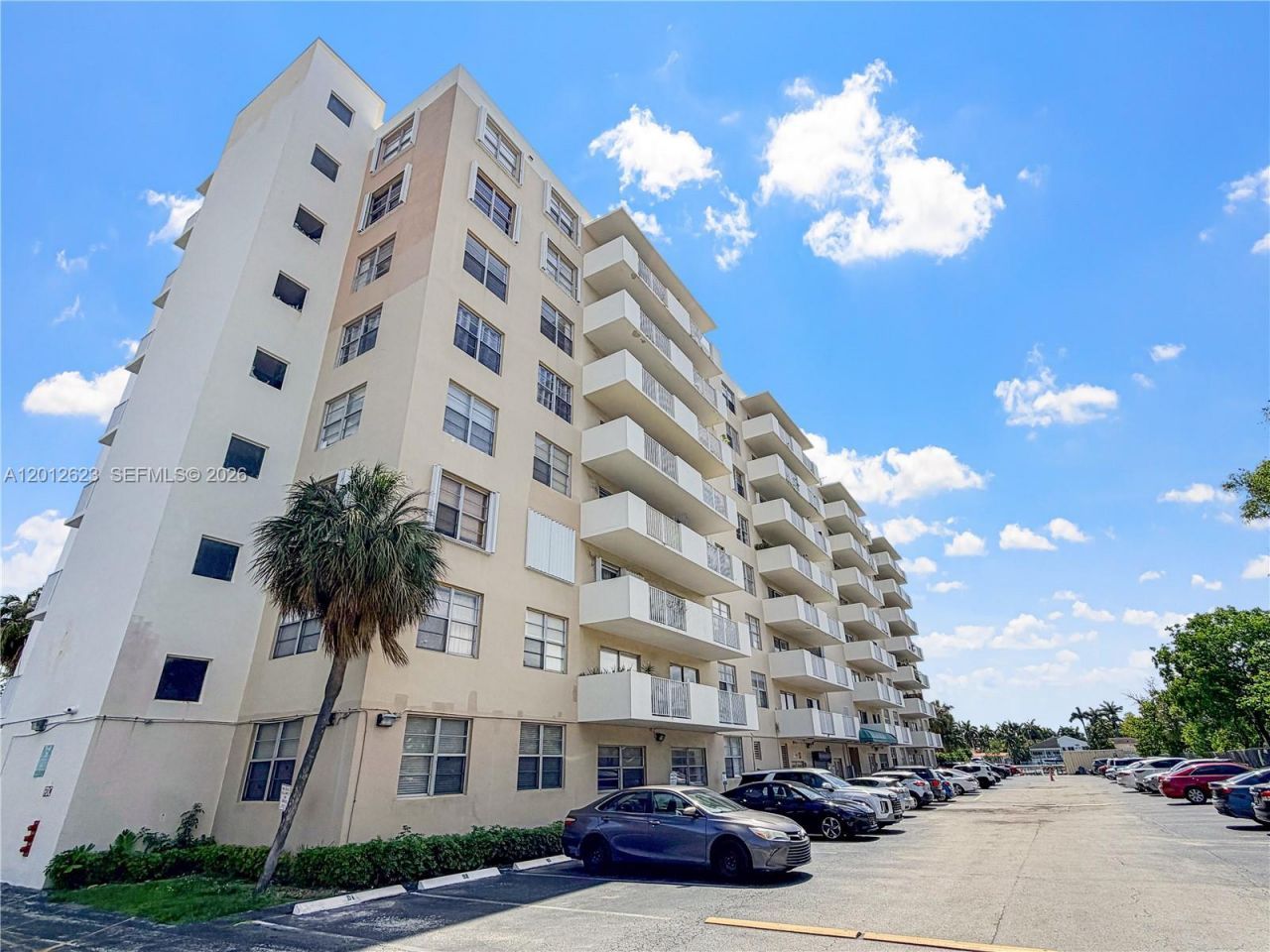 1455 N Treasure Dr , Unit 6H, North Bay Village, FL 33141 Photo