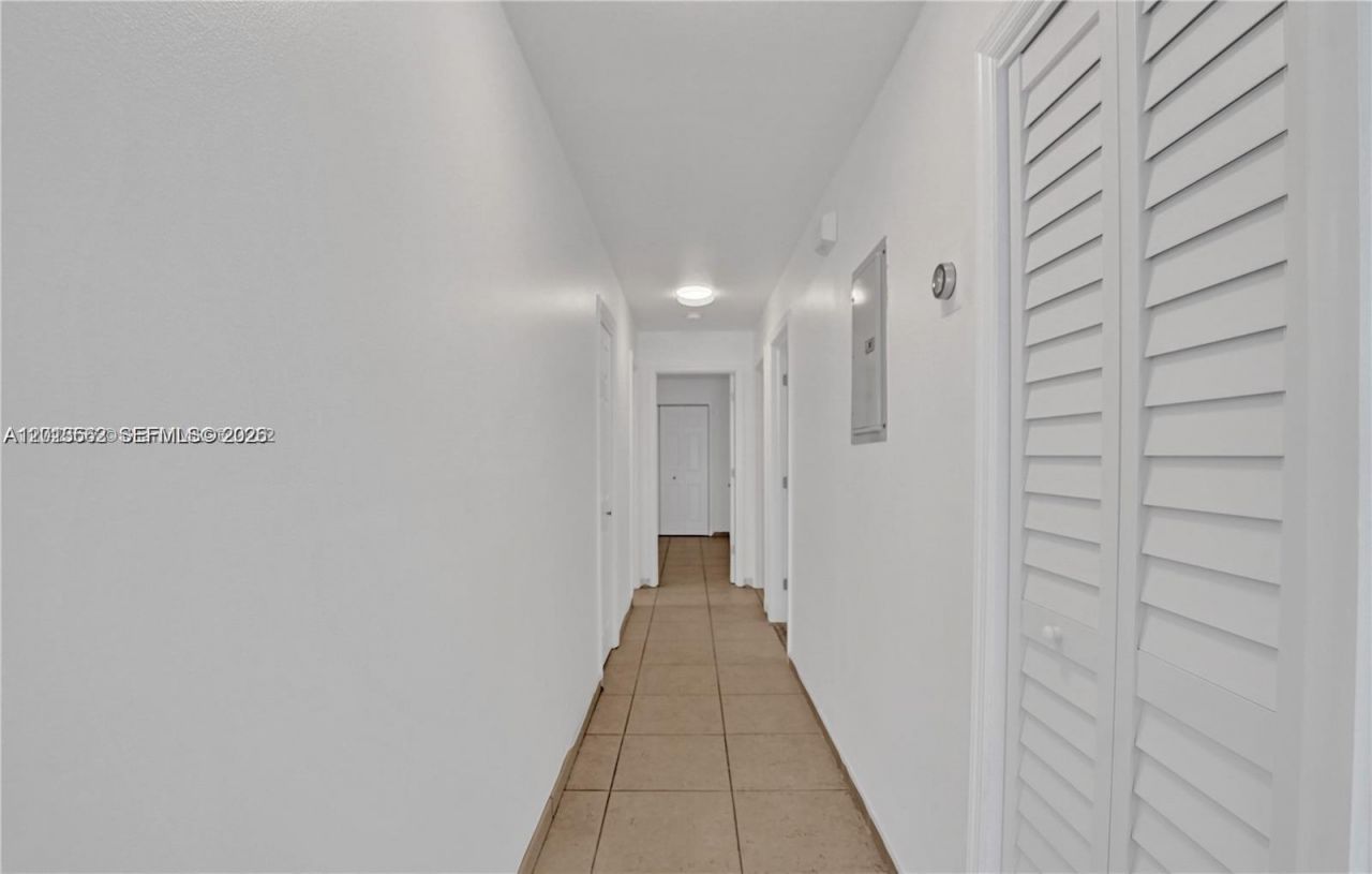 2747 SW 17th St , Miami, FL 33145 Photo