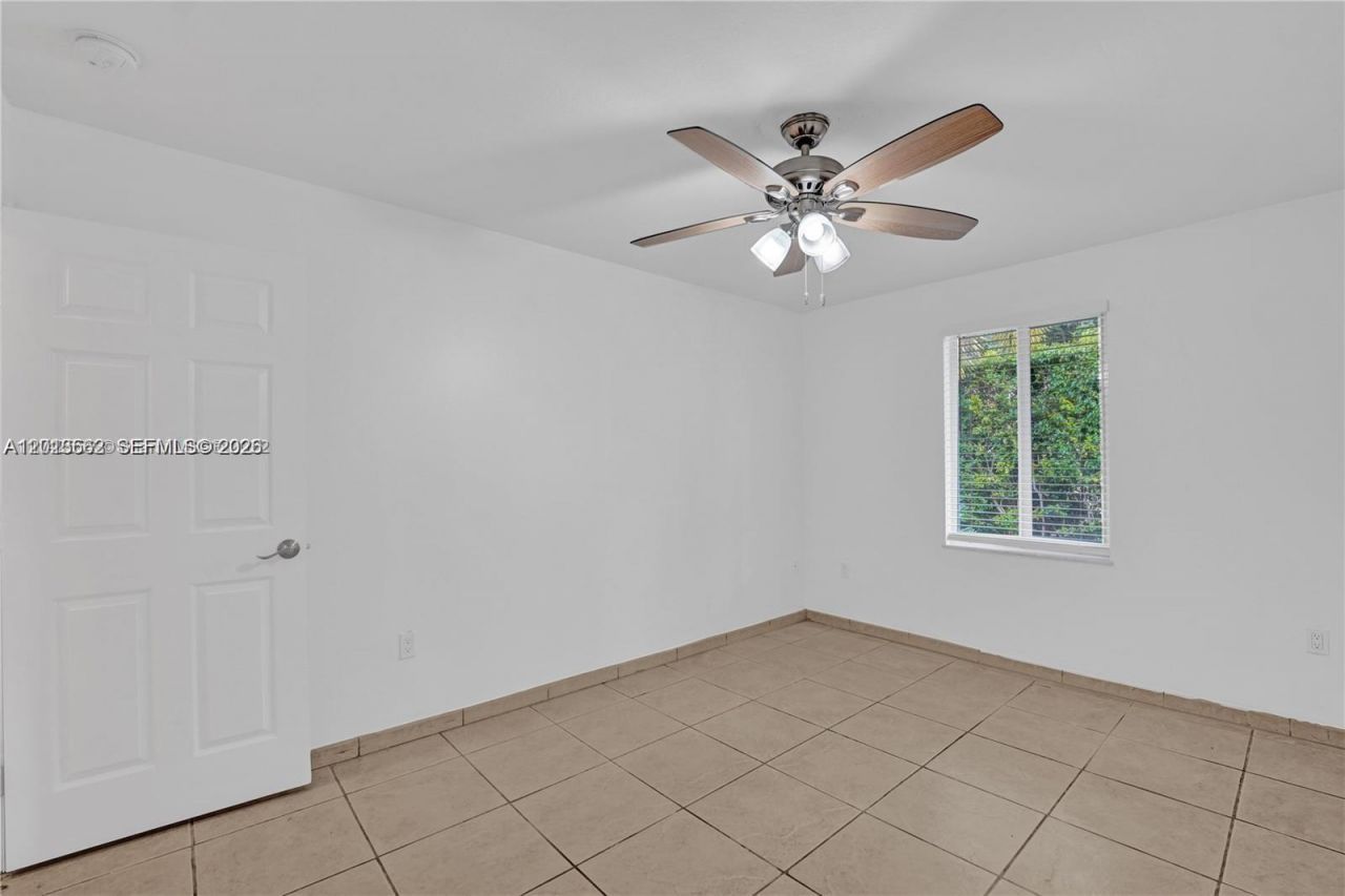 2747 SW 17th St , Miami, FL 33145 Photo