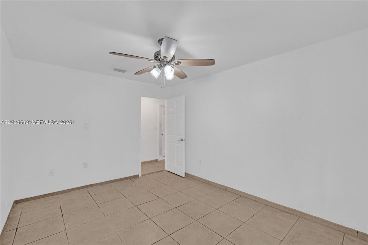 2747 SW 17th St , Miami, FL 33145 Photo