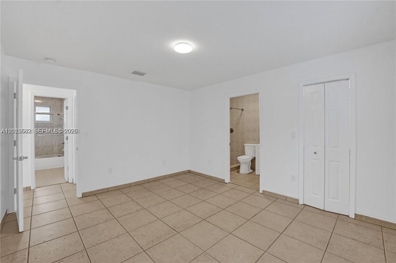 2747 SW 17th St , Miami, FL 33145 Photo