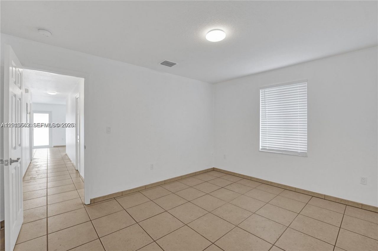 2747 SW 17th St , Miami, FL 33145 Photo