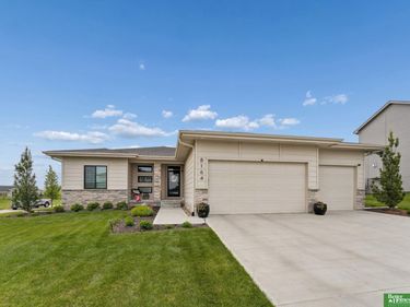 8164 S 184th Terrace , Omaha, NE 68136